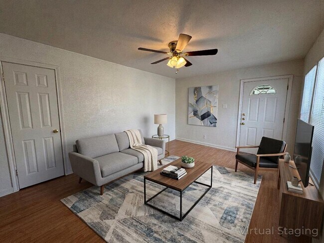 Photo - 812-812 Estelle Ave Unit 810