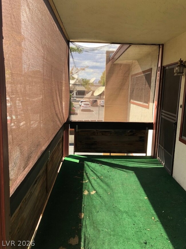 Photo - 350 E Desert Inn Rd Unit H201