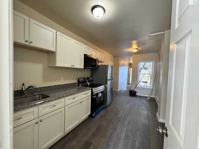 Photo - 1105 W 4th St Unidad 2