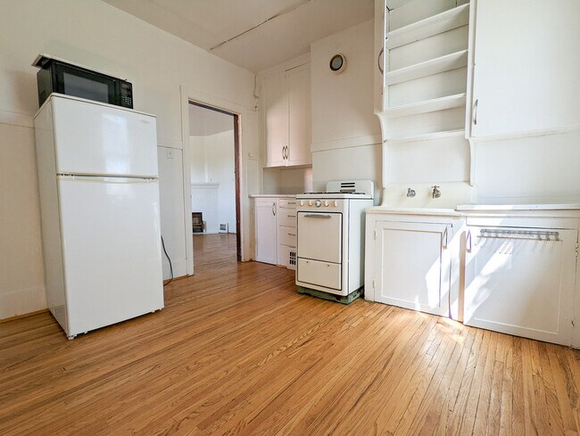 Photo - Arcade Heritage Apartments