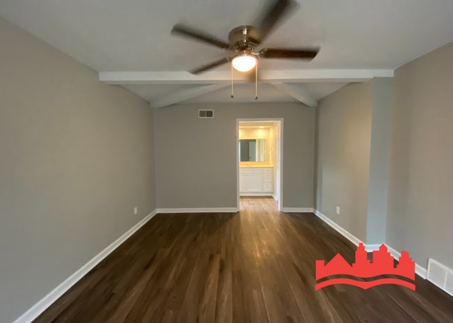 Photo - 7136 Devine St