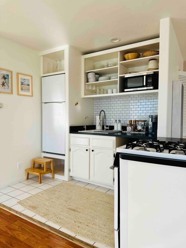 Photo - 3175 Serena Ave