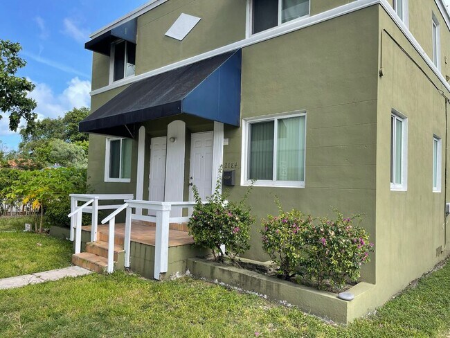Photo - 2184 SW 9th St