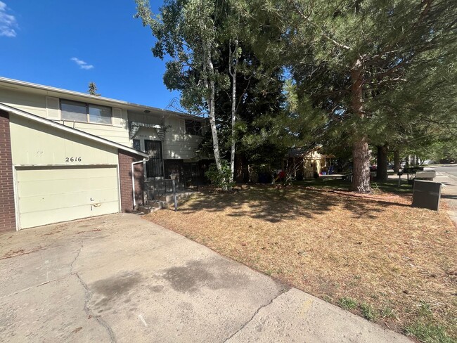 Building Photo - Adorable Duplex Unit in Northwest Loveland