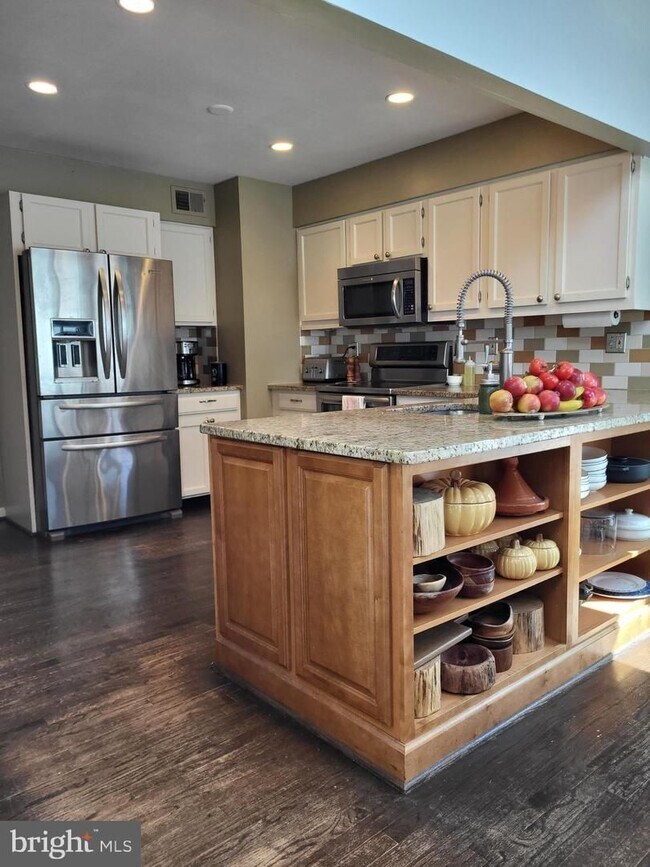 Photo - Beautiful 4 Bedroom Home in Potomac Crossing