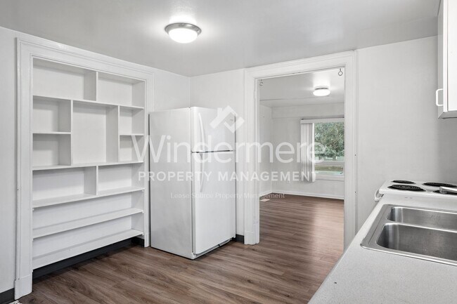 Photo - 1425 W 8th Ave Unit 01