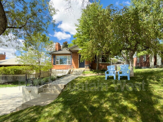 Photo - 2323 Bryan Ave