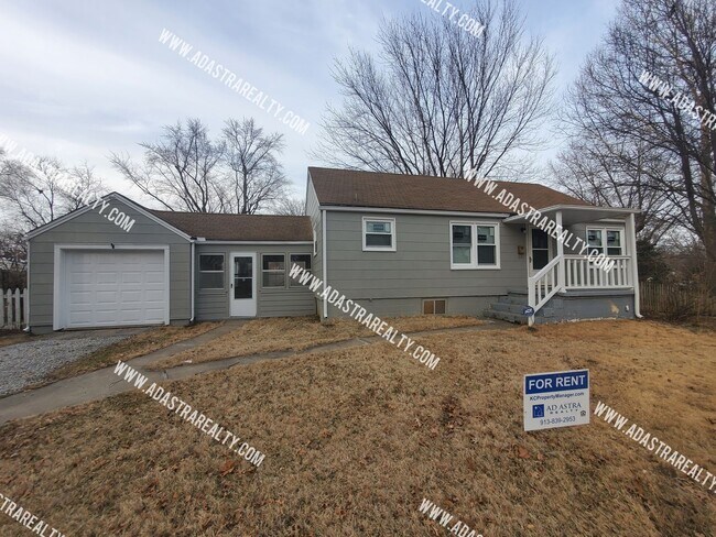 Photo - Spacious Raytown Home-Available NOW!!