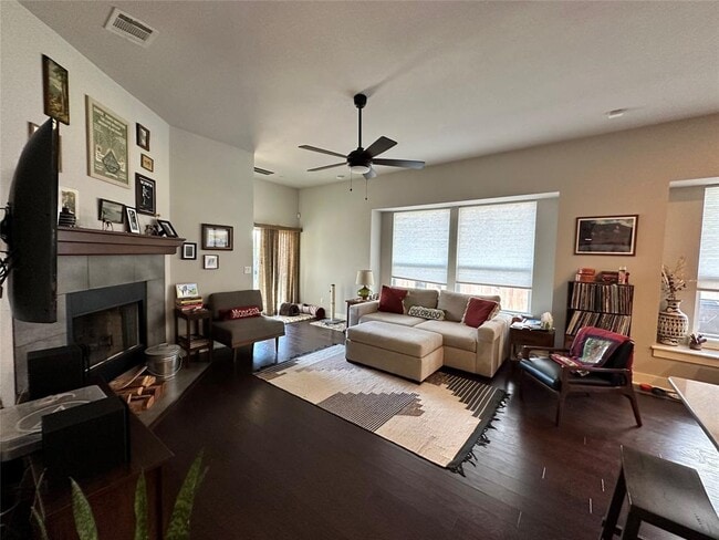 Photo - 8021 Izetta Ln