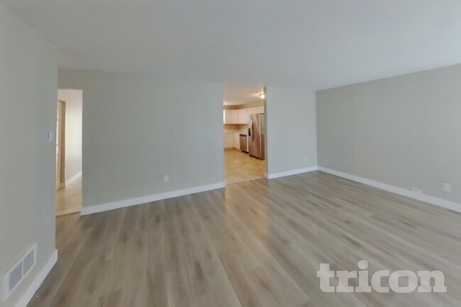 Photo - 4121 21st Ave SW
