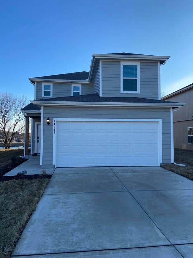 Photo - *Pre-leasing* Three Bedroom | Two and a Half Bath Home in Spring Hill!