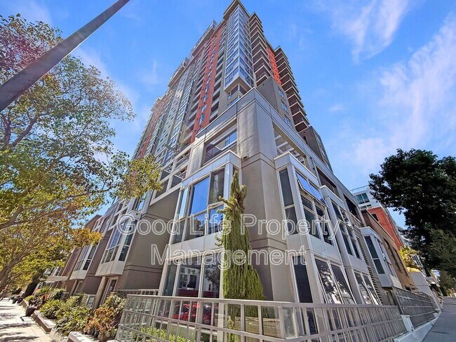 Photo - 300 W Beech St Condo Unit 11