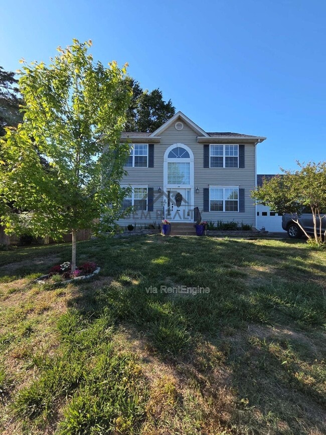 Building Photo - 54 Dawson Dr