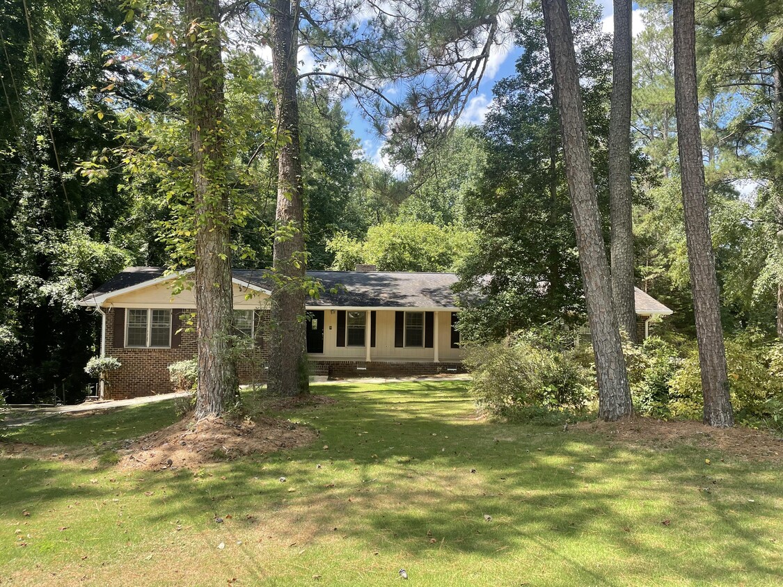 Photo - 4201 Miners Creek Rd (Stonecrest, GA)