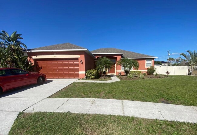 Photo - 907 Wildflower Rd House