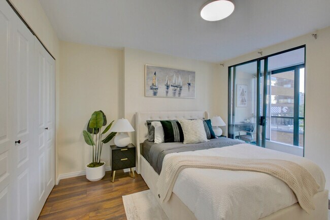 Photo - 1125 Howe St Unit ID1345506P