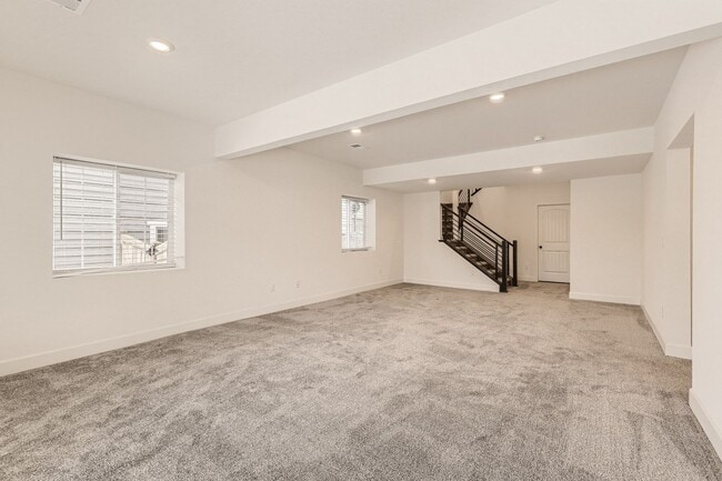 Building Photo - **** SPECIAL OFFER: 1 Month Rent FREE, if lease by July 1st week ******  Beautiful two-story home...