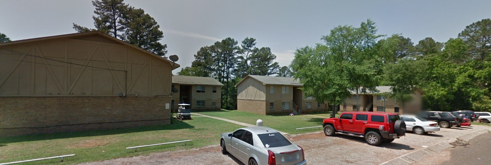 Photo - 900 Wildwood Rd Apartments