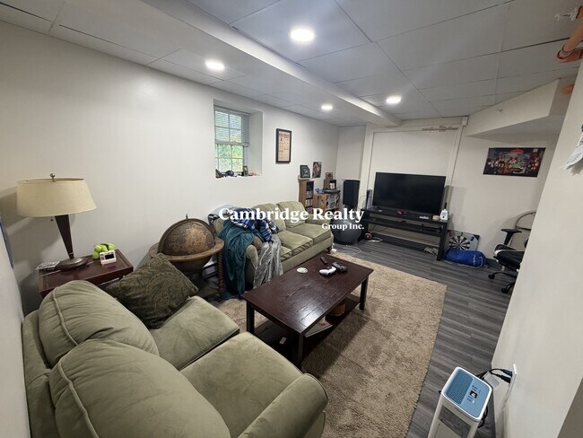 Photo - 357 Cambridge St Unidad B