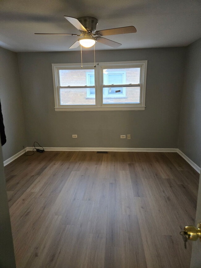 Photo - 7011 S East End Ave