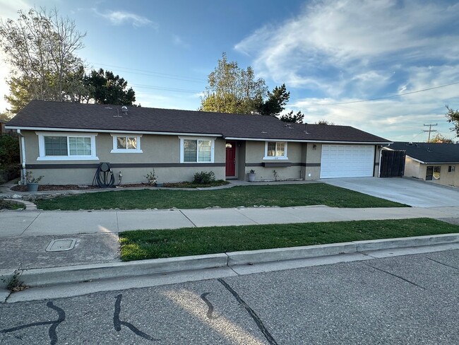 Charming Orcutt 3 Bd. 2Ba Home w/ Formal D... - Charming Orcutt 3 Bd. 2Ba Home w/ Formal D...