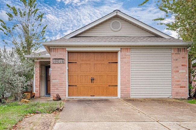 Photo - 18315 Westlock St
