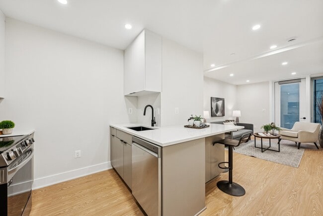 Photo - Glover Vista Apartments