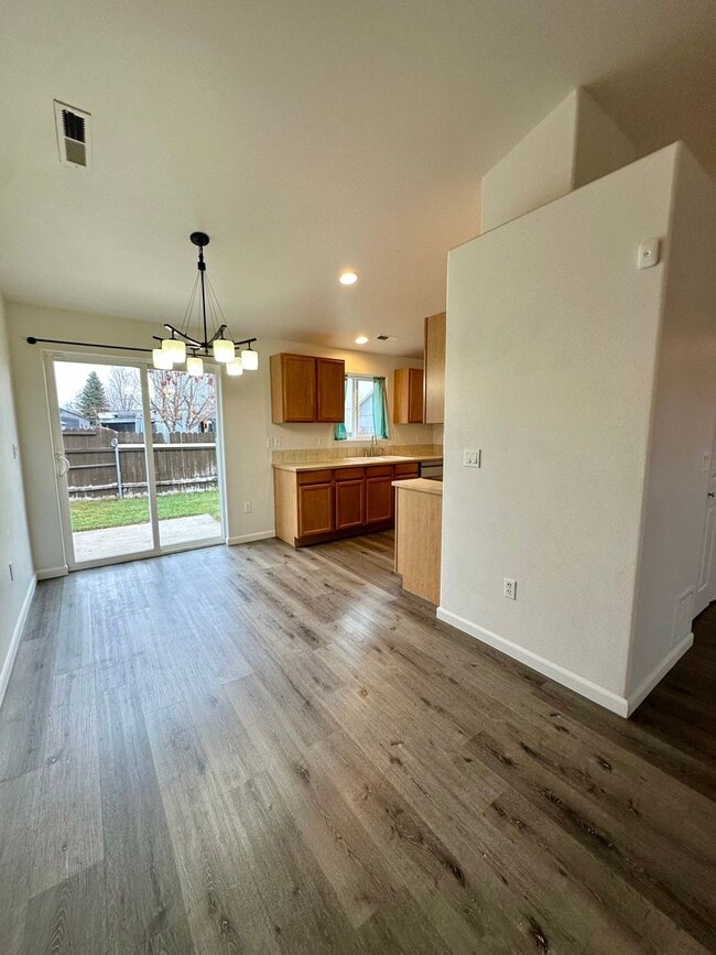 Photo - 3332 SW Metolius Meadow Ct