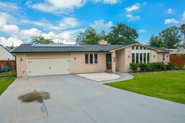Photo - 1402 Chestnut Ridge Rd