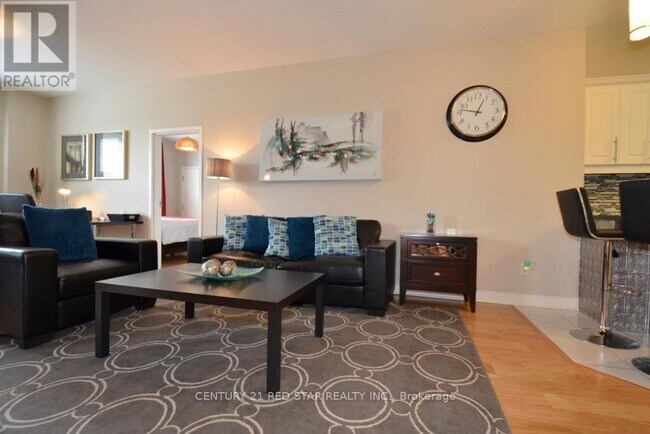 Photo - 630 Main St E Unit 202