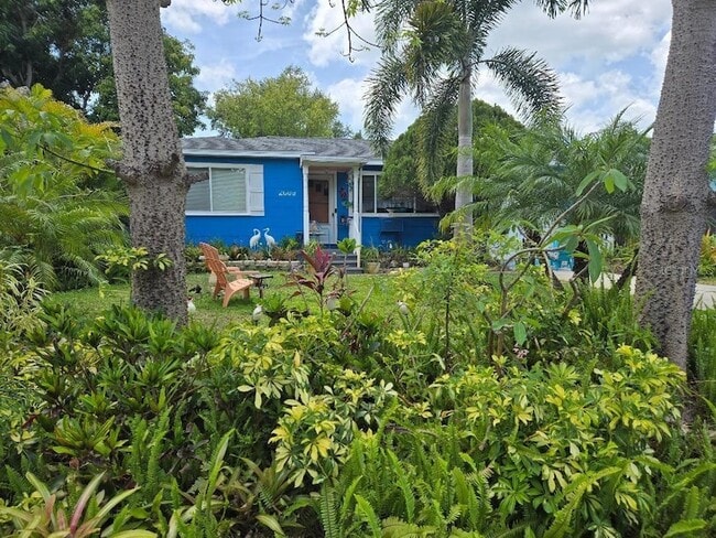 Photo - 2609 47th St S