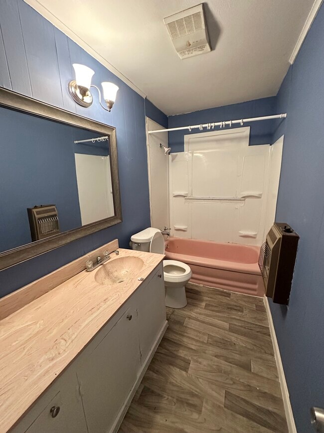 Photo - 610 Sunset Dr