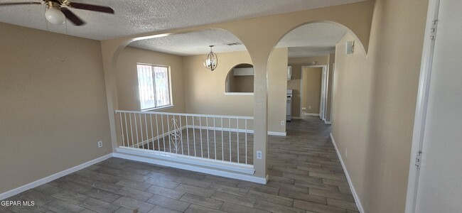 Photo - 11559 Tony Ponce Dr