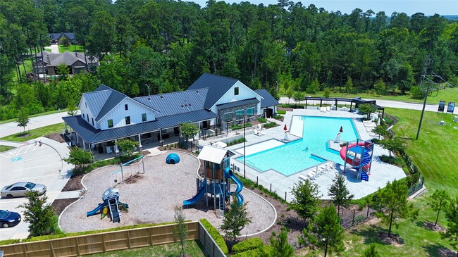 Building Photo - 12198 Ridge Top Dr