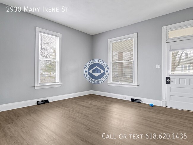 2930 Mary Irene St