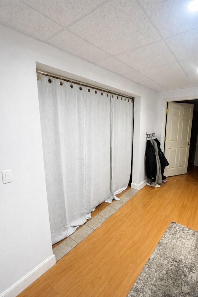 101 Allston Street Unidad LOWER LEVEL Unit B