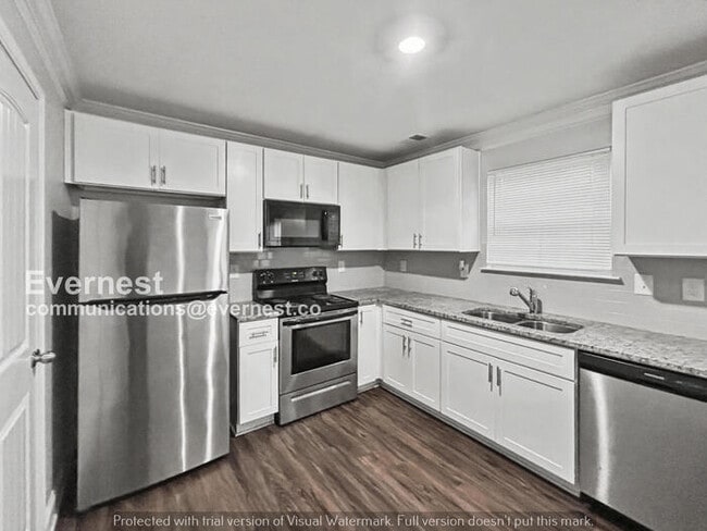 Photo - 5285 Hanover St