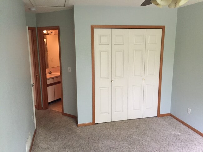 Photo - 1637 Westbridge Dr