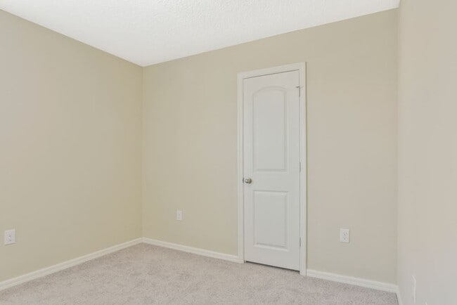 Photo - 202 Gladiola Ct