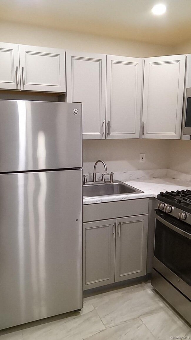 Building Photo - 21 Sierra Ct Unit 21