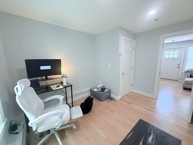 Photo - 197 Arlington St Unidad 2