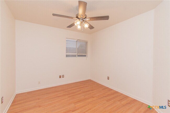 Photo - 2907 Lantana Dr