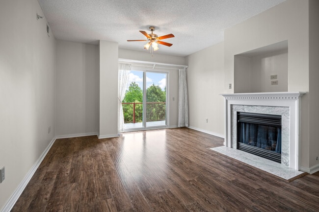 Building Photo - 301 Beacon Ridge Dr