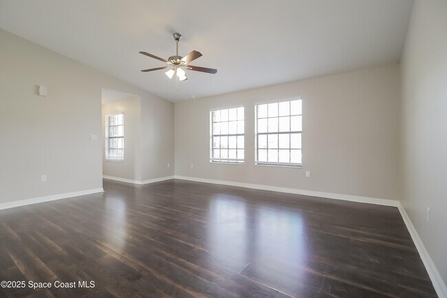 Photo - 6090 Alden Ave