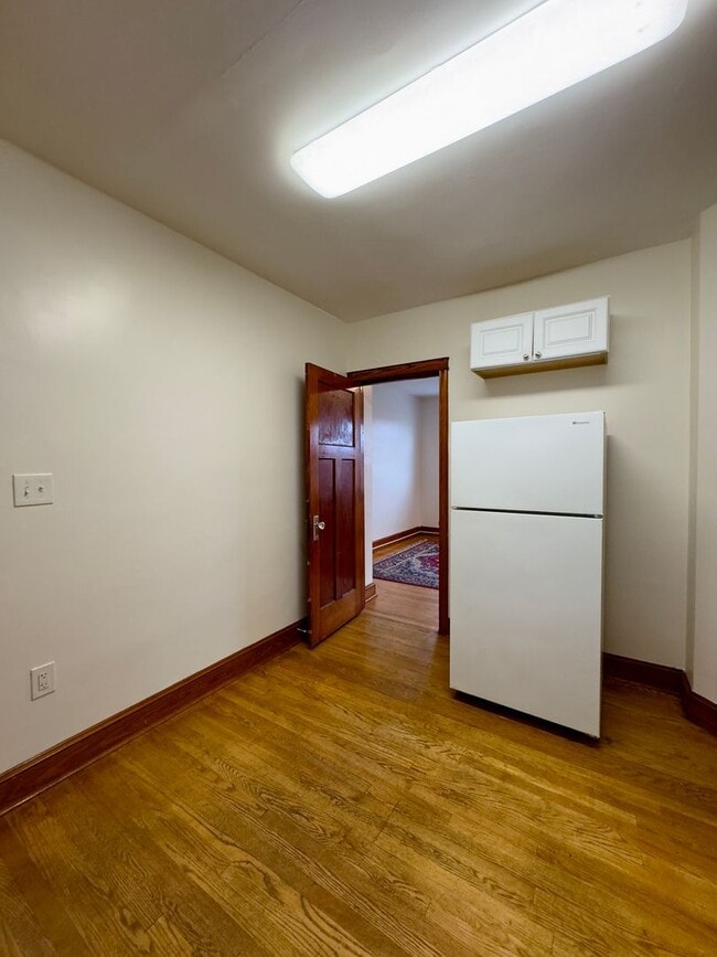 Photo - 402 Folcroft St Unit 2