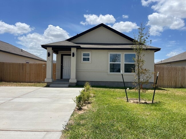 Building Photo - 1525 Estudiantes Dr Rental