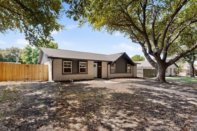 1416 Pioneer Ln