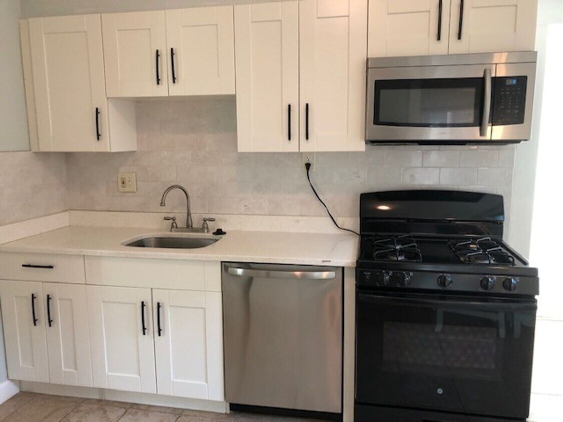 HOT ALLSTON LISTING!!!! - HOT ALLSTON LISTING!!!!