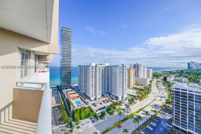 Building Photo - 1985 S Ocean Dr Unit 22A