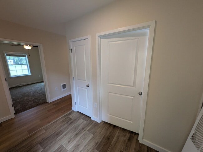 Building Photo - 75 Ivan Dr